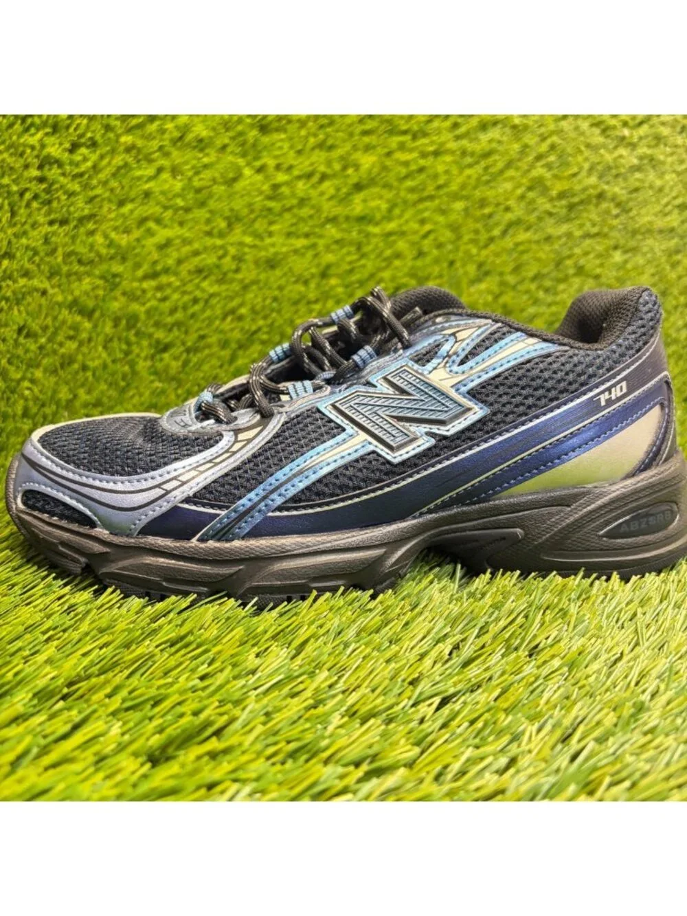 New Balance 740 Boys Size 5.5Y Blue Black Silver Athletic Running Shoes Sneakers